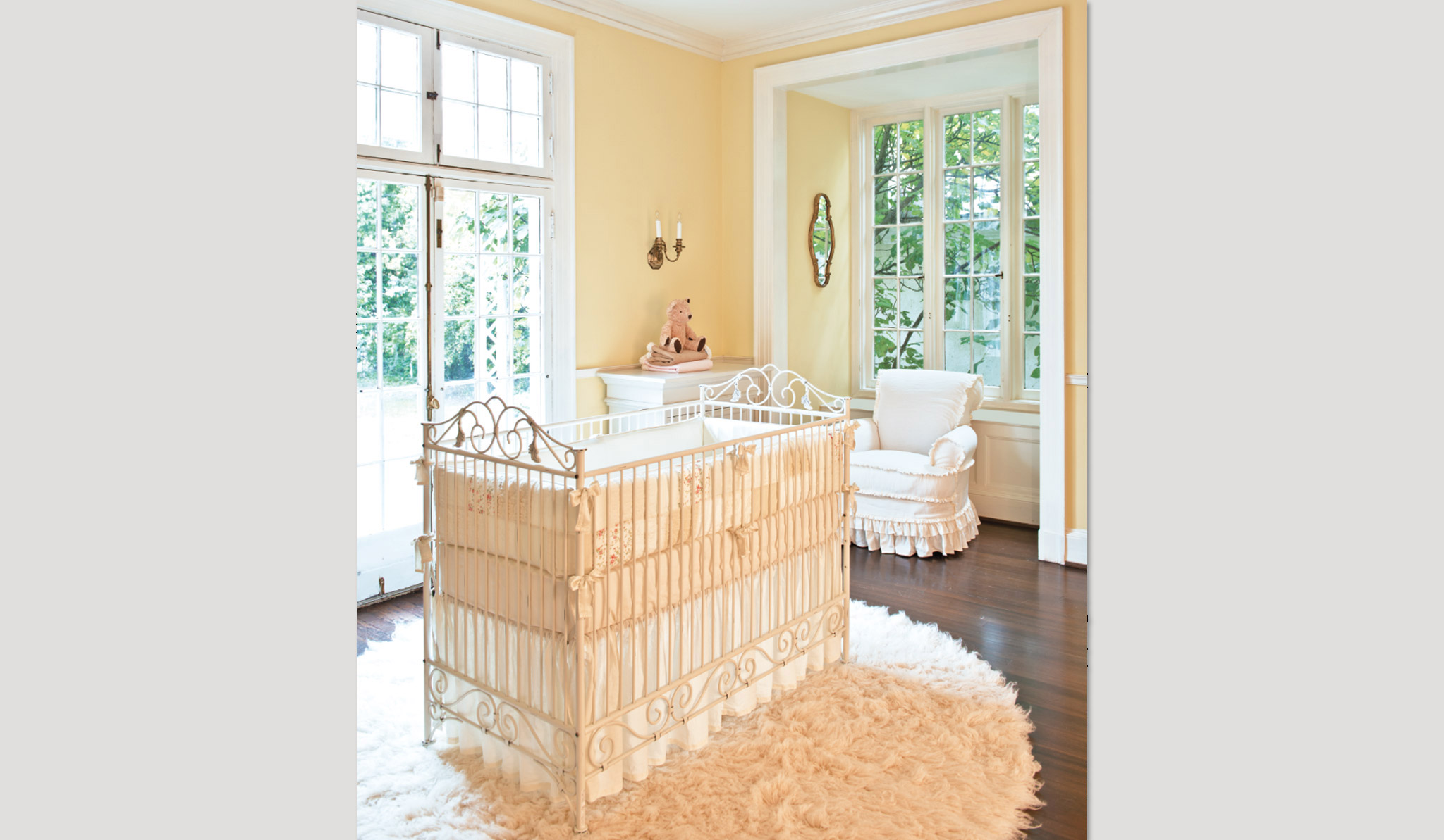 Bratt Decor White Christmas